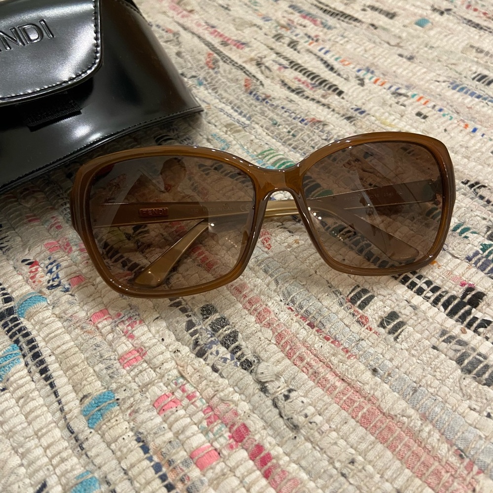 Fendi, medium brown with gold trim sunglasses